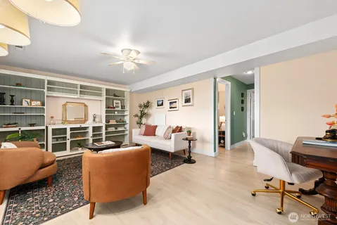 $865,000 | 7613 Southwest 258th Court, Vashon, WA 98070