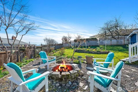 $865,000 | 7613 Southwest 258th Court, Vashon, WA 98070