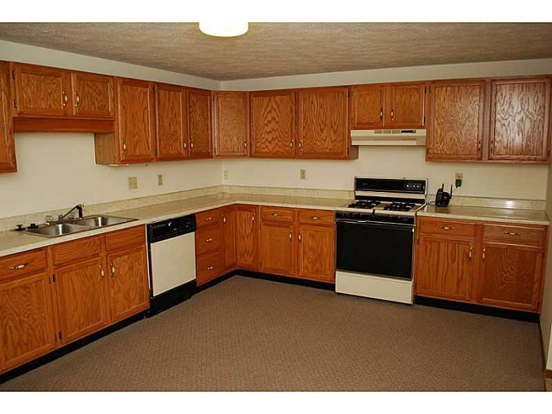 2850 Edgecliff Road, Unit C16 Lower Burrell, PA 15068 - Photo 8 of 25 Kitchen.