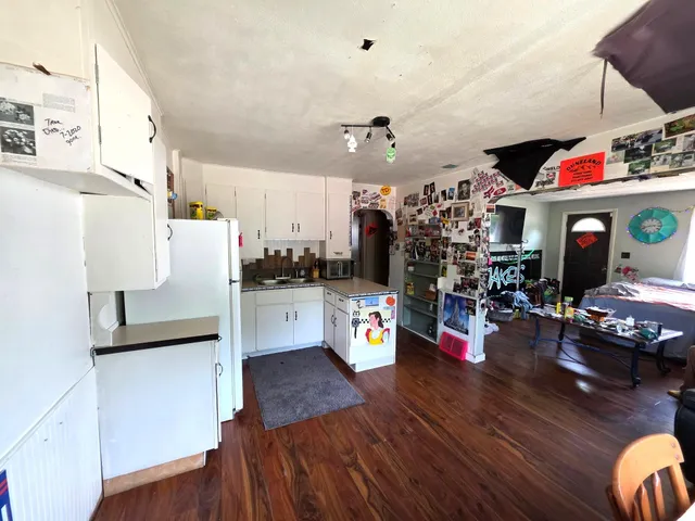 $189,900 | 5681 West Fox Road, Mears, MI 49436