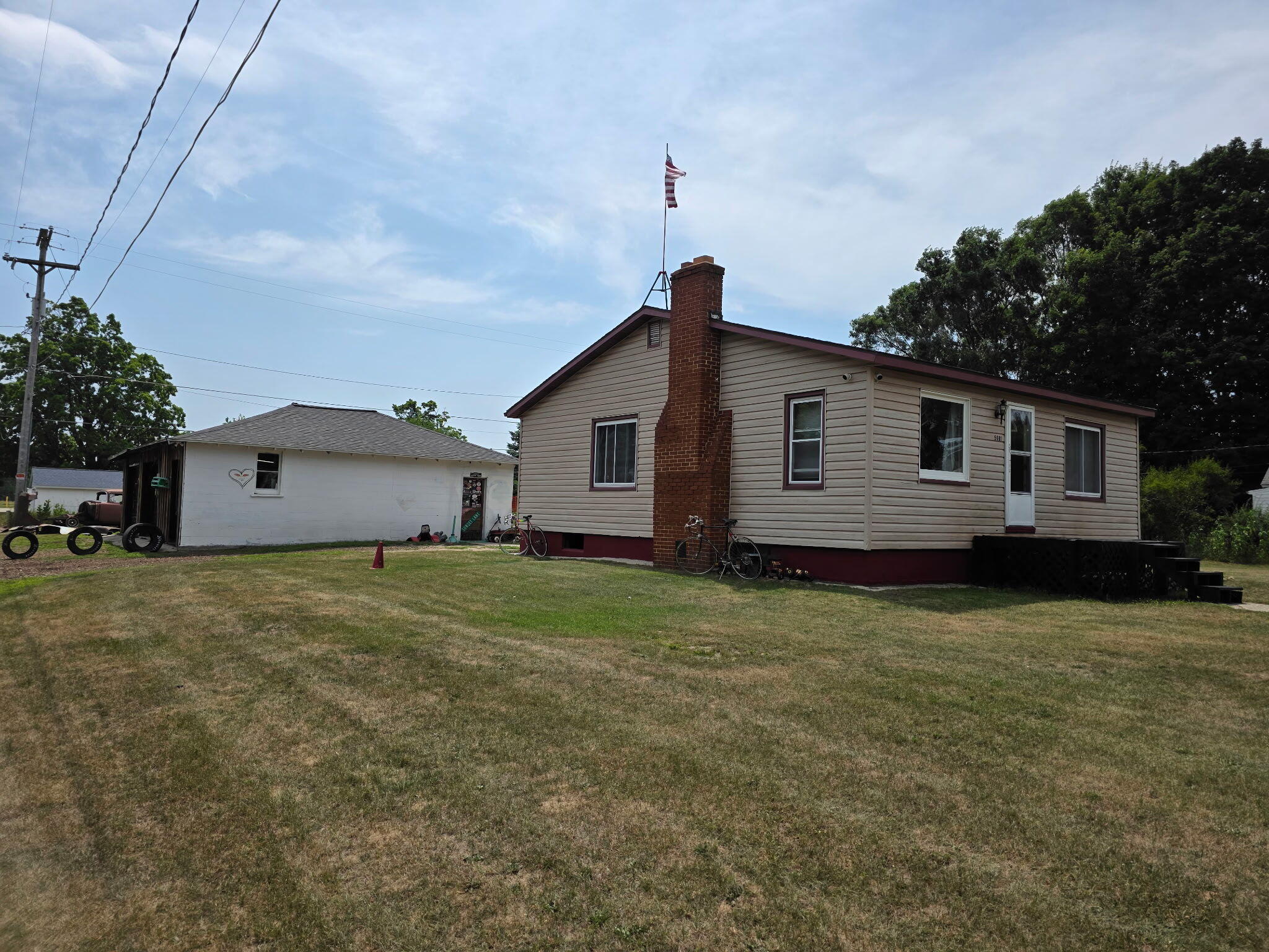 5681 West Fox Road Mears, MI 49436 - Photo 3 of 18 4765787658021514850