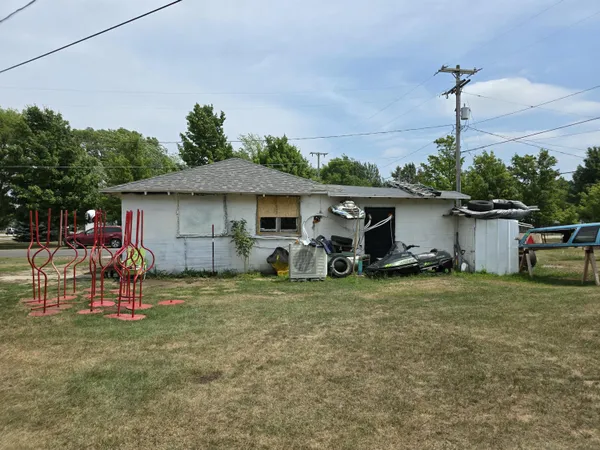 $189,900 | 5681 West Fox Road, Mears, MI 49436