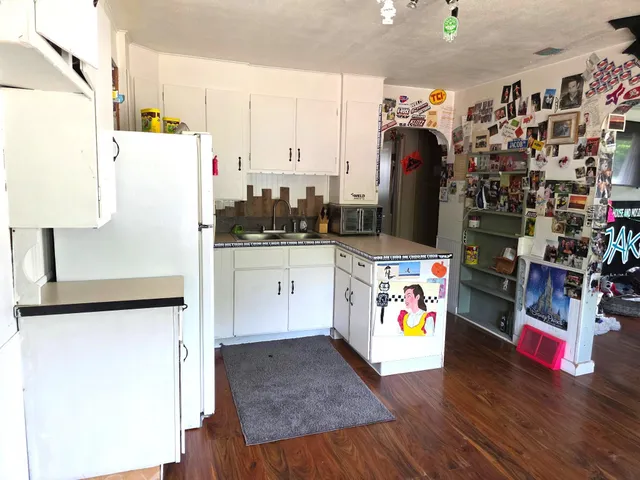 $189,900 | 5681 West Fox Road, Mears, MI 49436