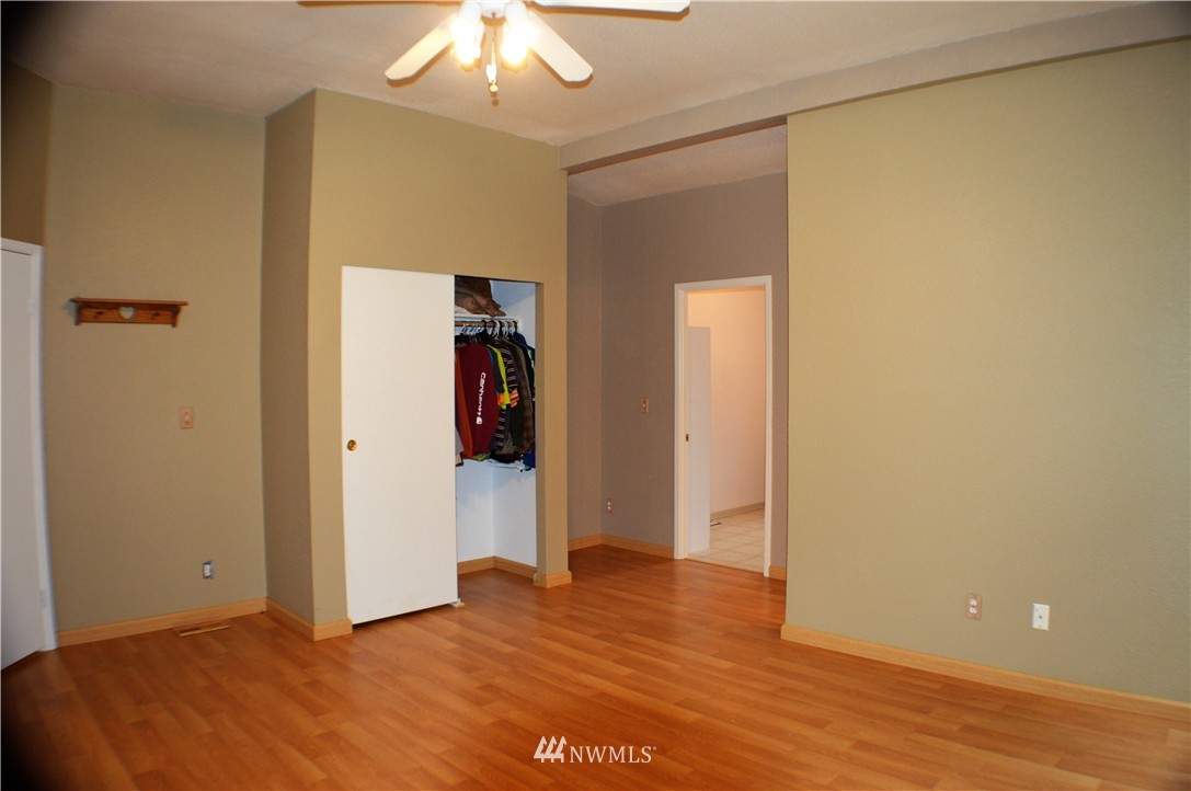 133 East Crescent Harbor Road Oak Harbor, WA 98277 - Photo 14 of 25 Gallery Image 14