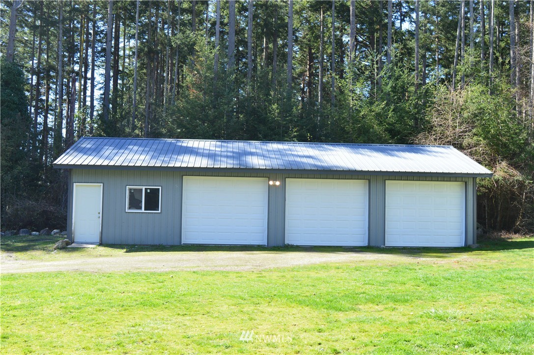 133 East Crescent Harbor Road Oak Harbor, WA 98277 - Photo 18 of 25 Gallery Image 18