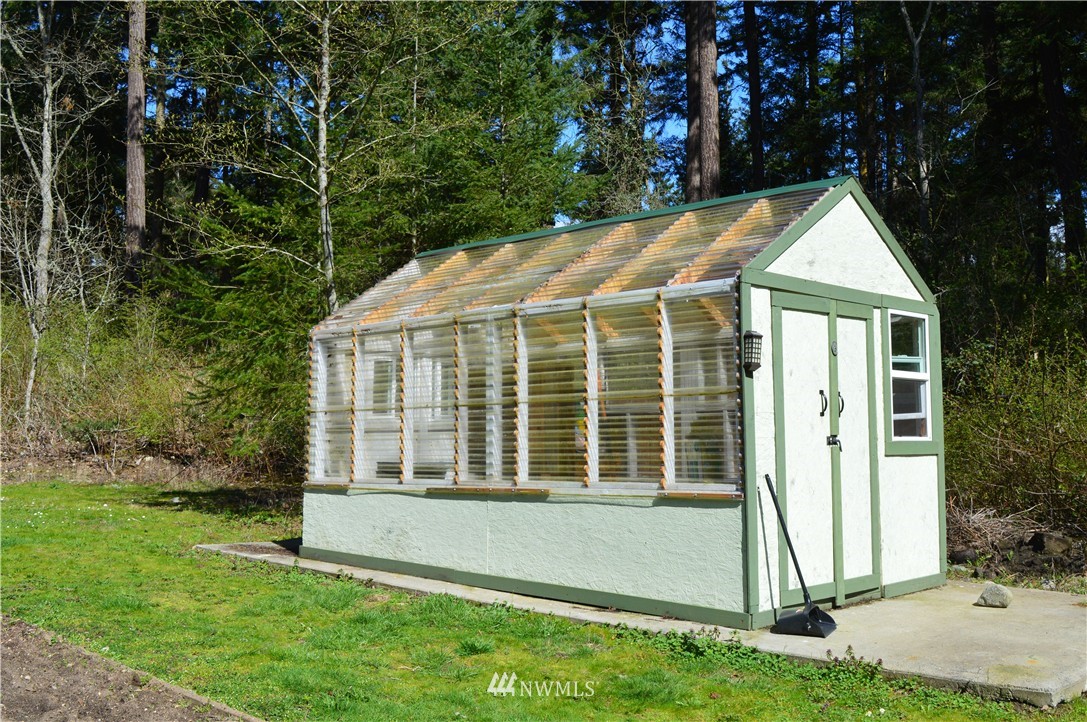 133 East Crescent Harbor Road Oak Harbor, WA 98277 - Photo 23 of 25 Gallery Image 23