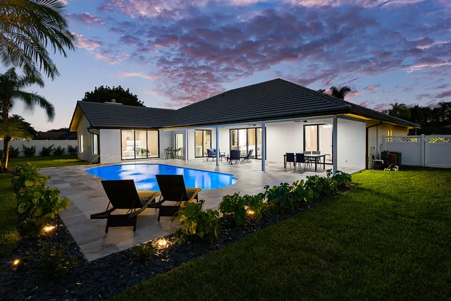 $2,089,999 | 4379 St Andrews Drive, Boynton Beach, FL 33436