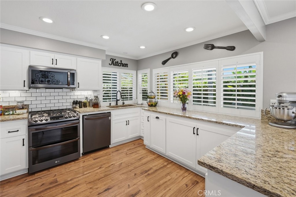 25823 Lochmoor Road Valencia, CA 91355 - Photo 16 of 51