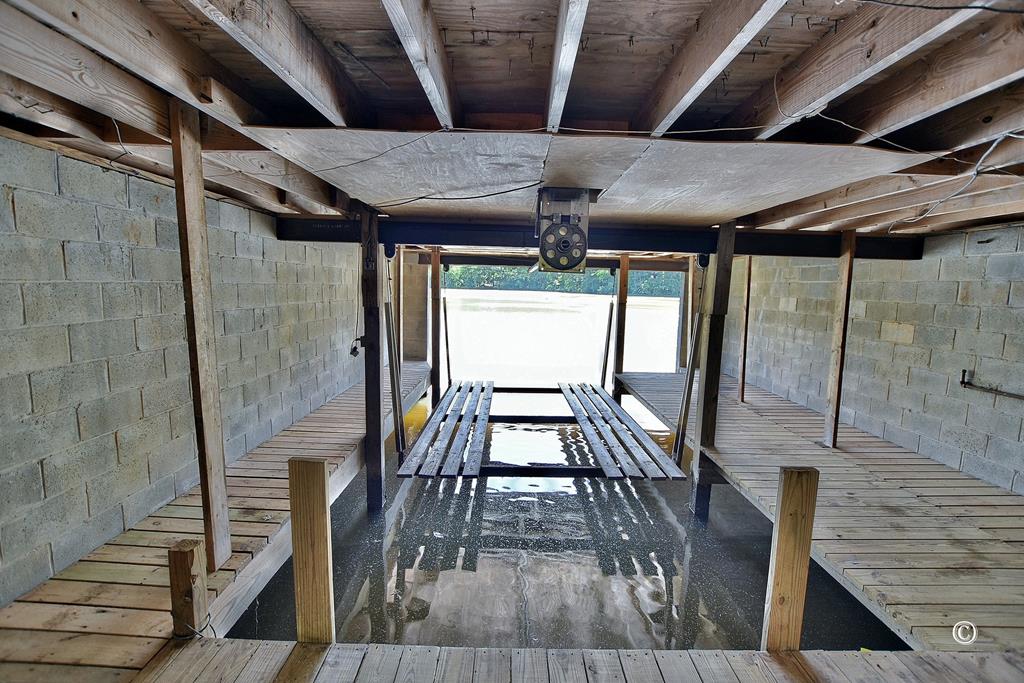5538 Roaring Branch Road Columbus, GA 31904 - Photo 53 of 54 hydraulic boat lift