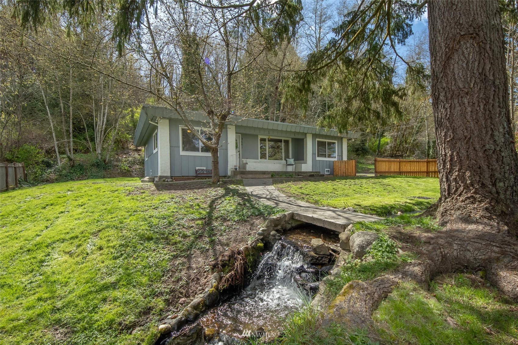 3661 West Frontage Road Port Orchard, WA 98367 - Photo 1 of 33 Gallery Image 1