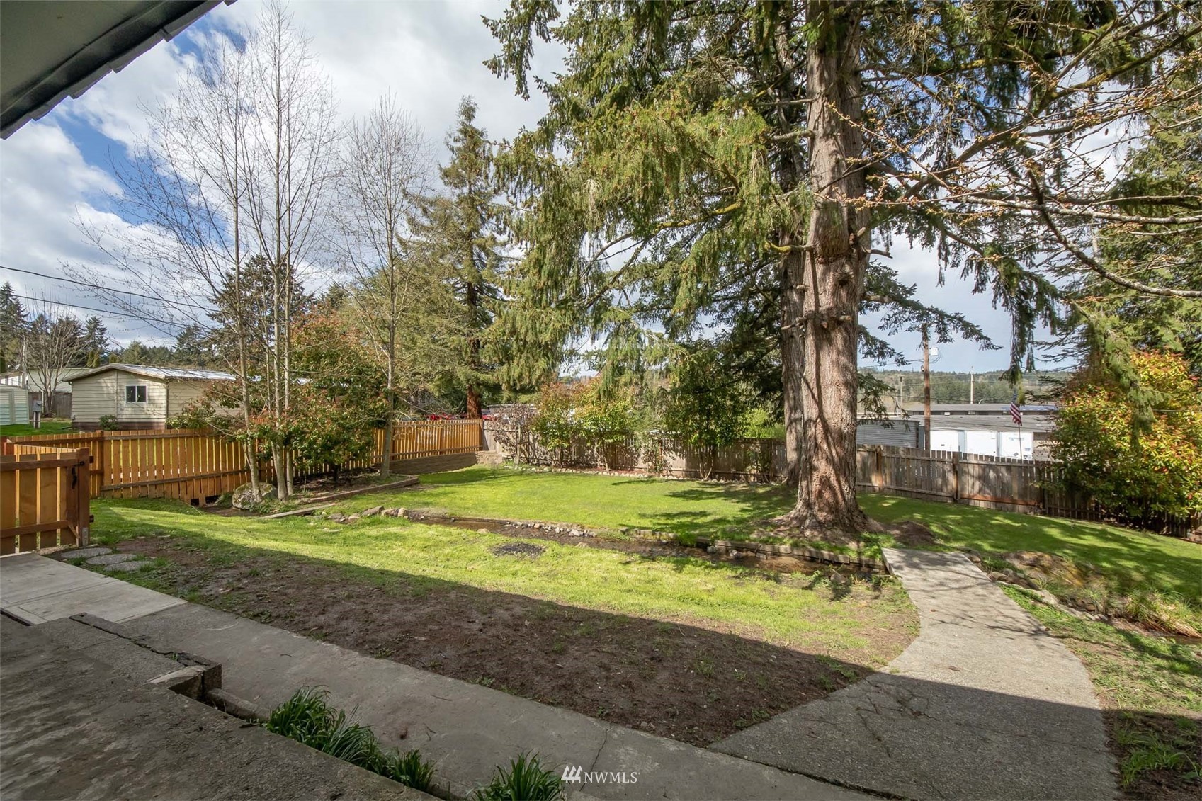 3661 West Frontage Road Port Orchard, WA 98367 - Photo 24 of 33 Gallery Image 24