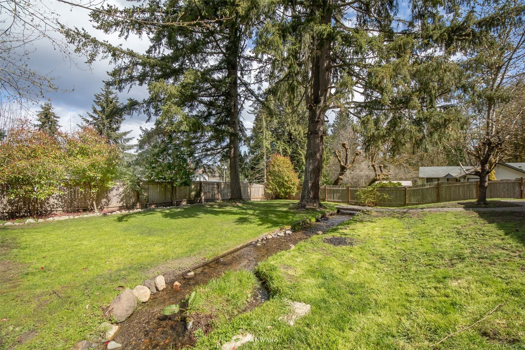 3661 West Frontage Road Port Orchard, WA 98367 - Photo 26 of 33 Gallery Image 26