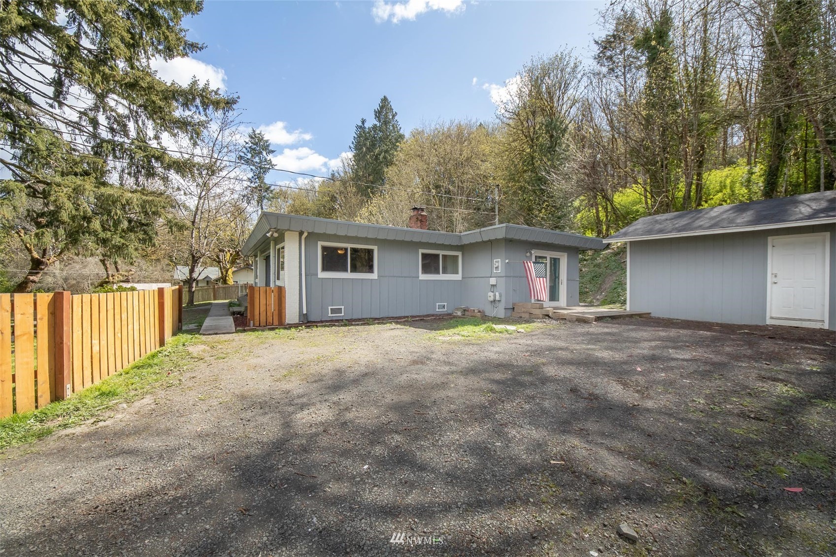 3661 West Frontage Road Port Orchard, WA 98367 - Photo 29 of 33 Gallery Image 29