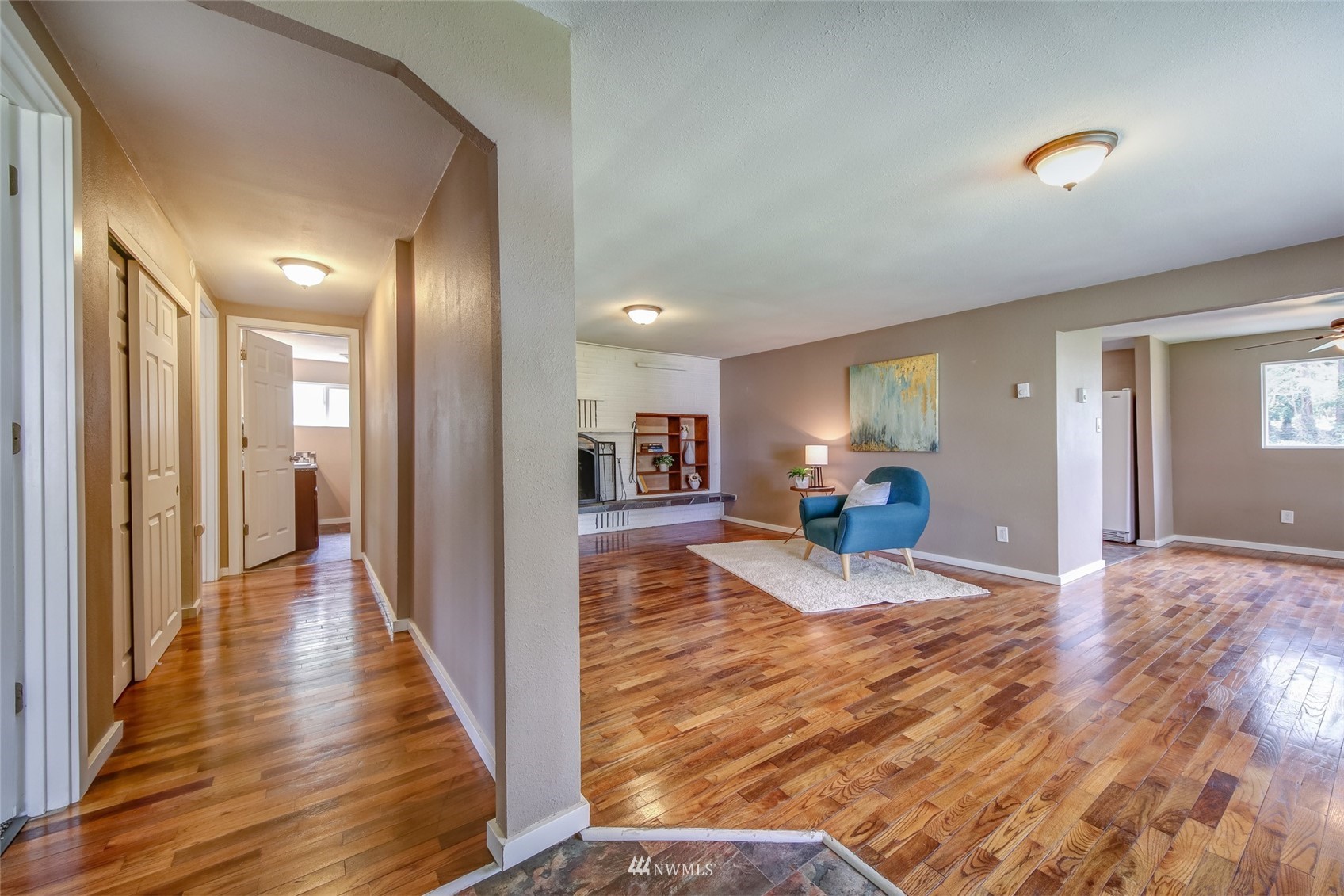 3661 West Frontage Road Port Orchard, WA 98367 - Photo 5 of 33 Gallery Image 5