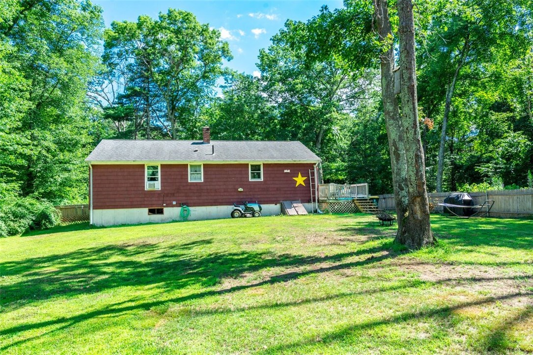 225 Hill Road Burrillville, RI 02830 - Photo 6 of 22