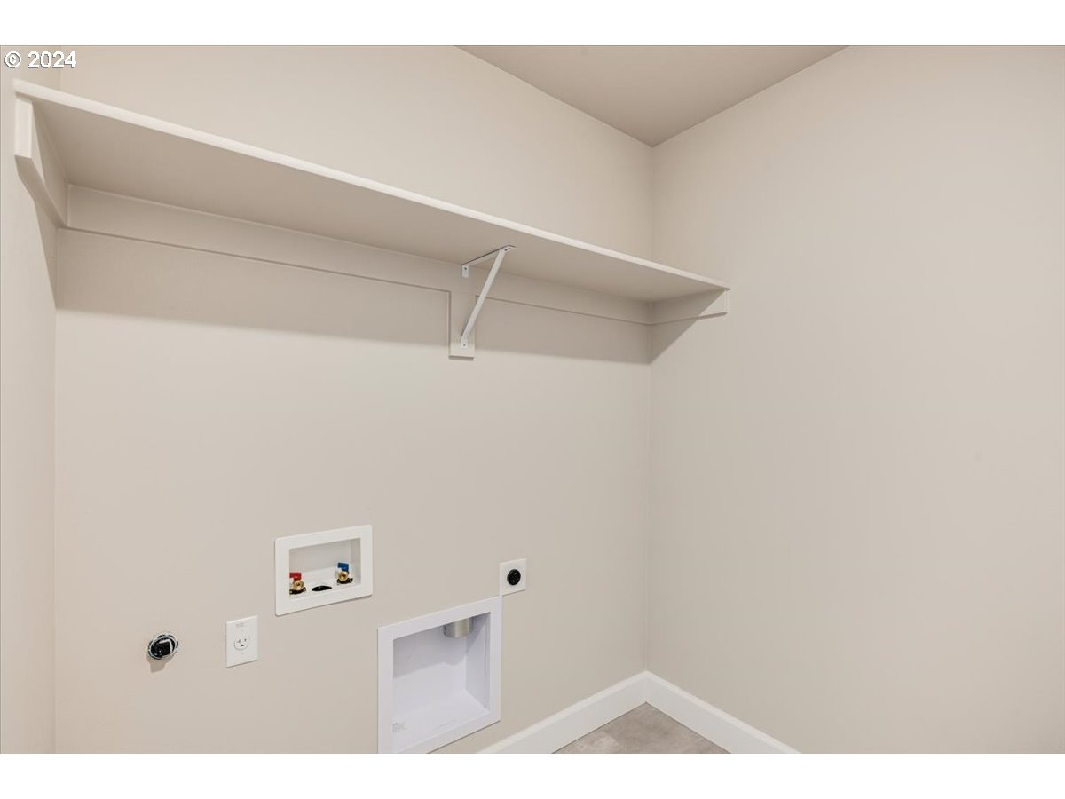 18050 Southwest Barrows Road Beaverton, OR 97007 - Photo 26 of 45 a view of wooden floor