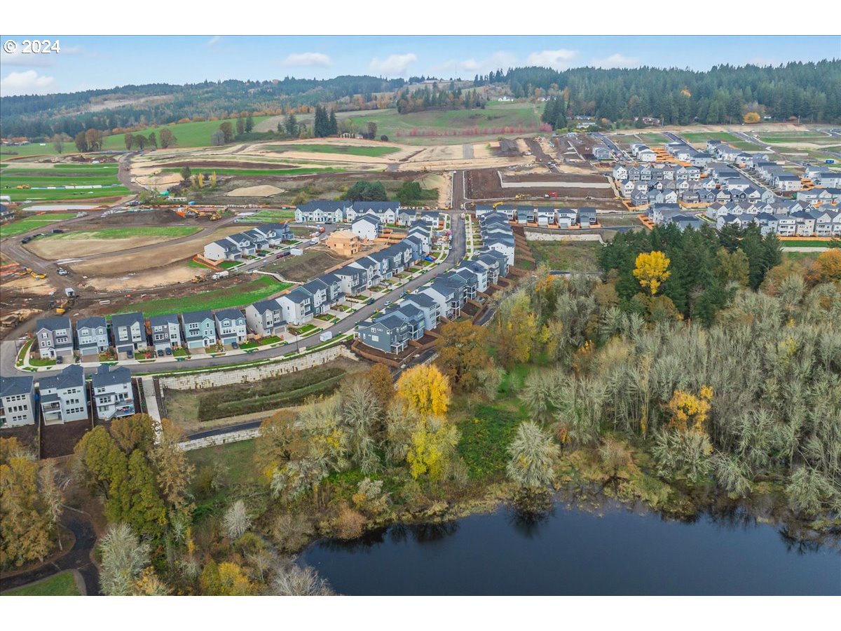 18050 Southwest Barrows Road Beaverton, OR 97007 - Photo 35 of 45 a view of a city with lake view