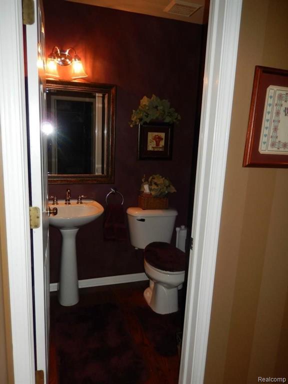 1007 Pointe Pl Boulevard Rochester, MI 48307 - Photo 16 of 18