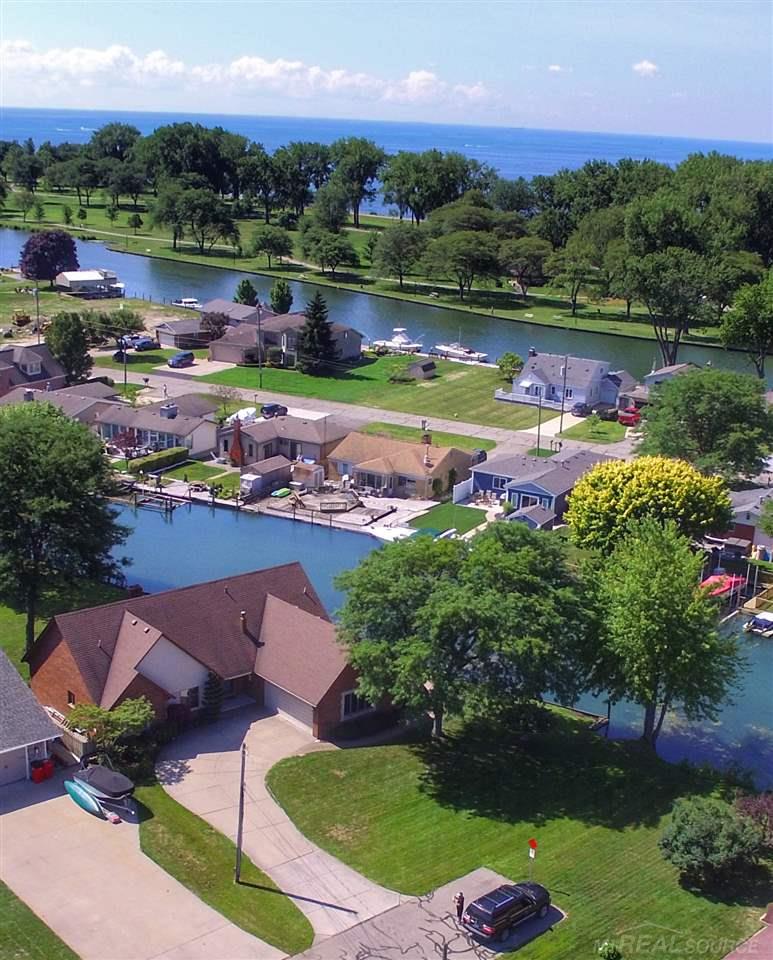 31954 Bridge Road Harrison Township, MI 48045 - Photo 9 of 38