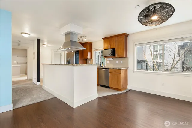 $569,500 | 3204 81st Place Southeast, Unit B202, Mercer Island, WA 98040