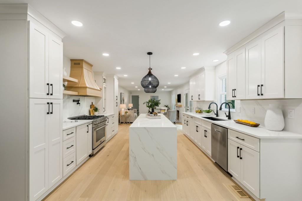 8140 Habersham Waters Road Sandy Springs, GA 30350 - Photo 16 of 73 Gallery Image 16
