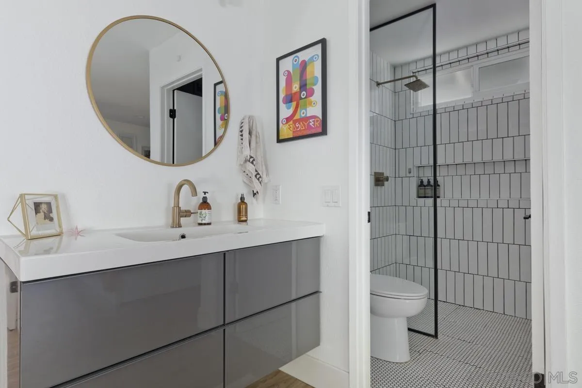 281 Rodney Avenue Encinitas, CA 92024 - Photo 17 of 31 Gallery Image 17