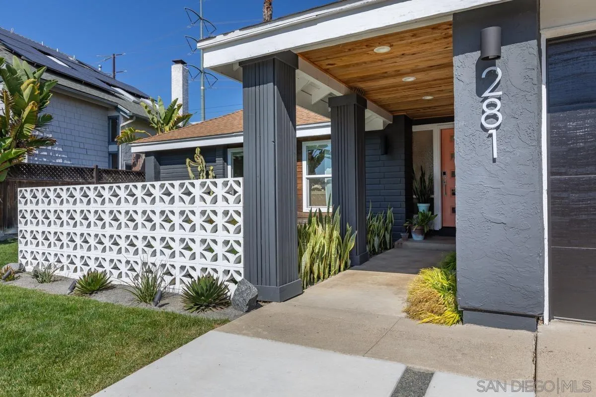 281 Rodney Avenue Encinitas, CA 92024 - Photo 4 of 31 Gallery Image 4