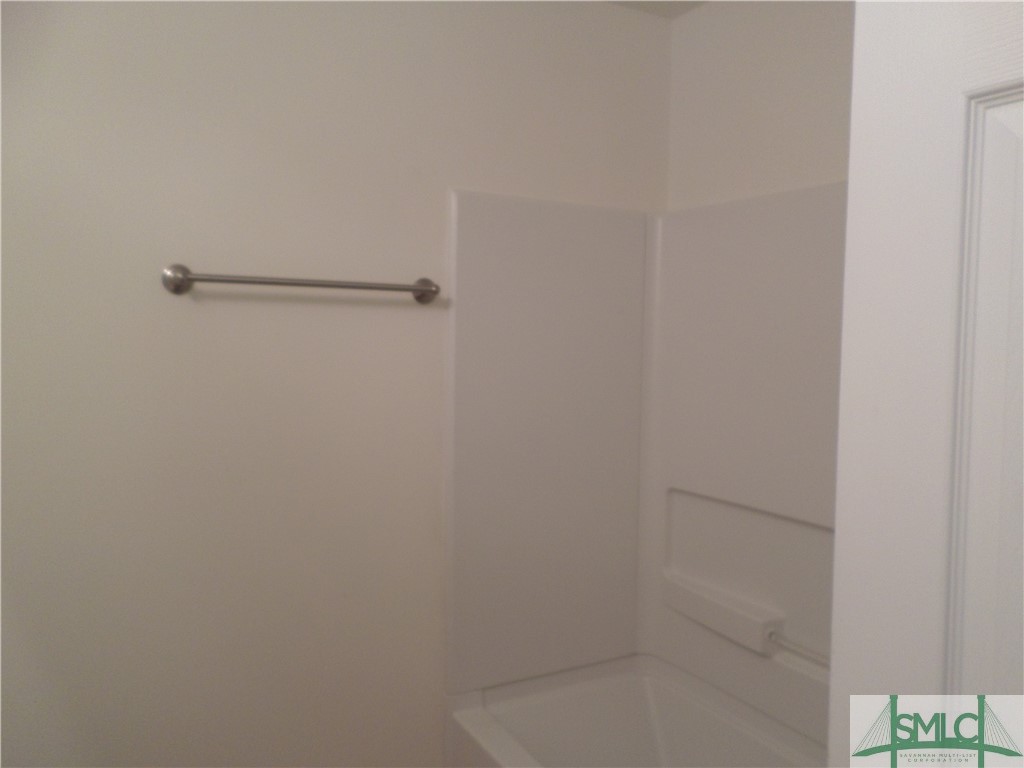 244 Opus Court Pooler, GA 31322 - Photo 18 of 27 Hall bath tub/shower
