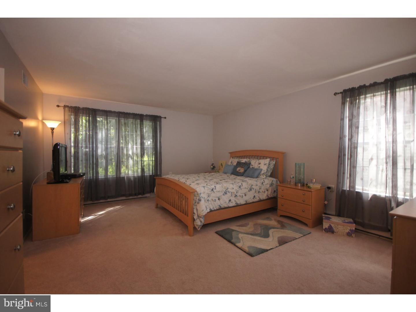 14 Windsor Road Southampton, NJ 08088 - Photo 14 of 23 Bedroom - Main