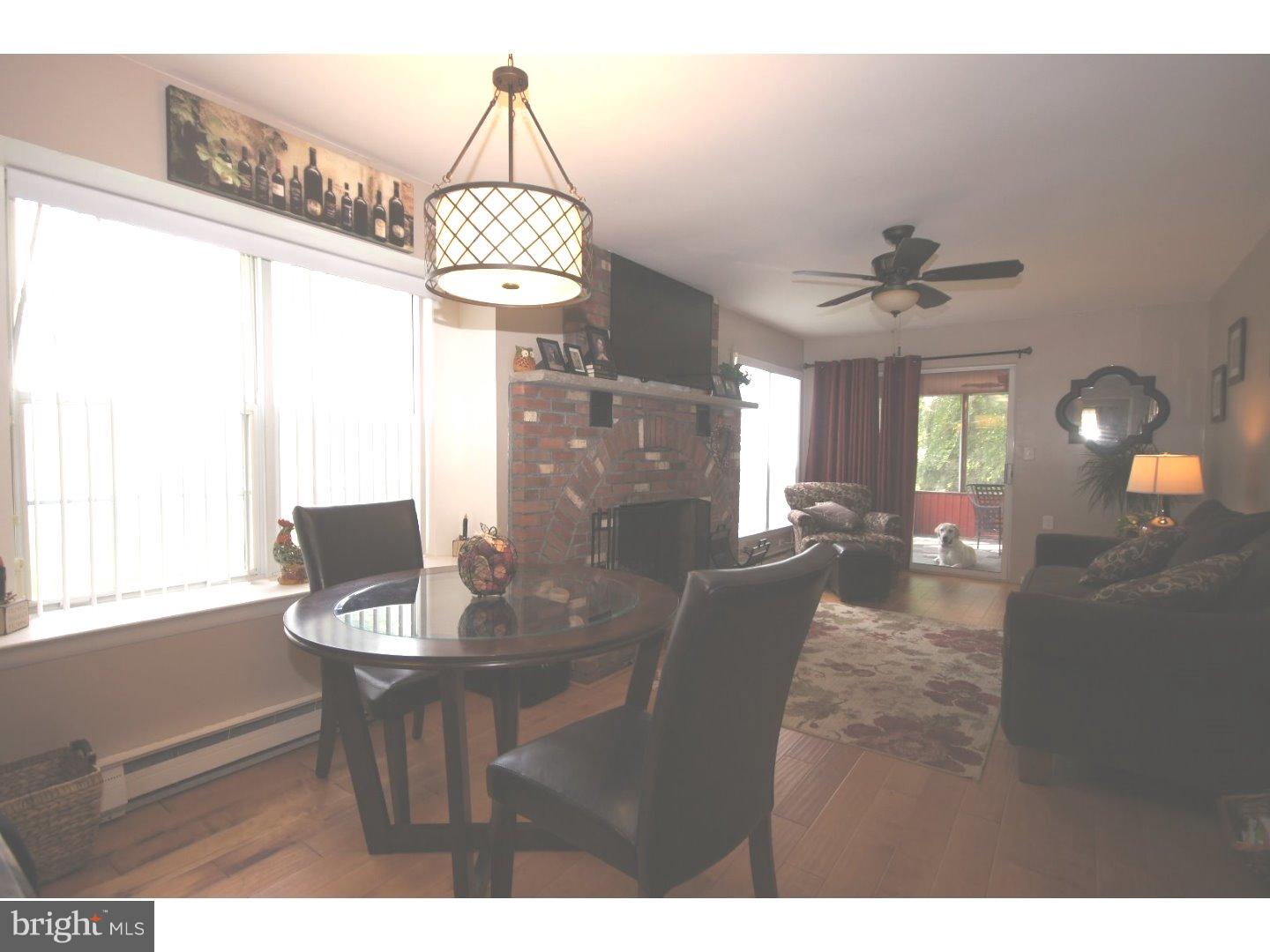 14 Windsor Road Southampton, NJ 08088 - Photo 4 of 23 Breakfast Room