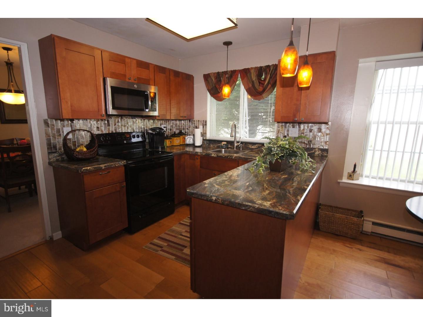 14 Windsor Road Southampton, NJ 08088 - Photo 7 of 23 Kitchen