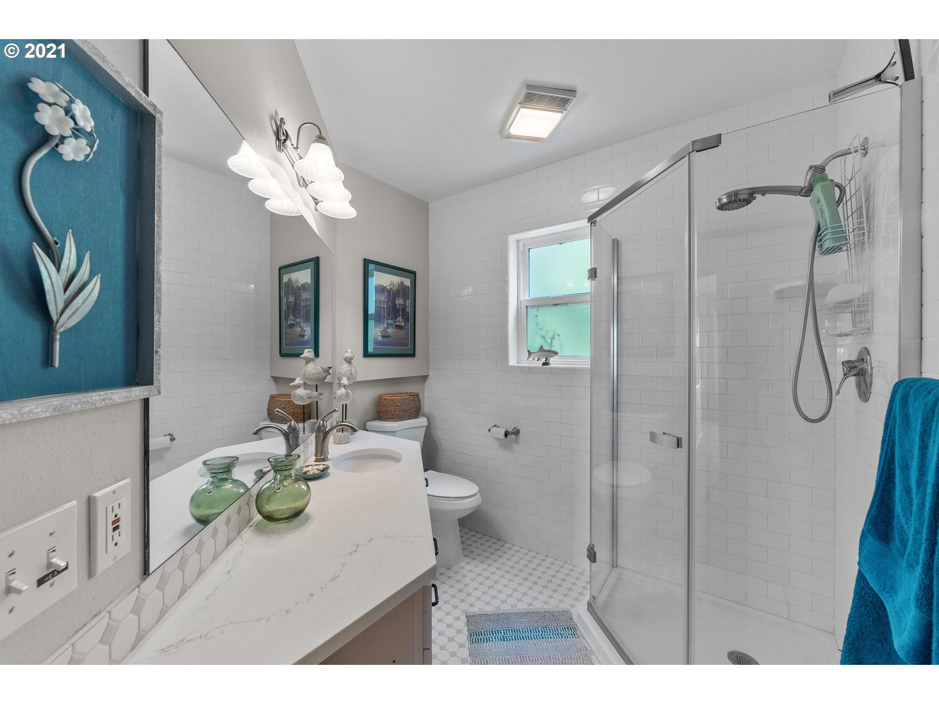 5615 Norwester Road Oceanside, OR 97134 - Photo 19 of 32 Bathroom