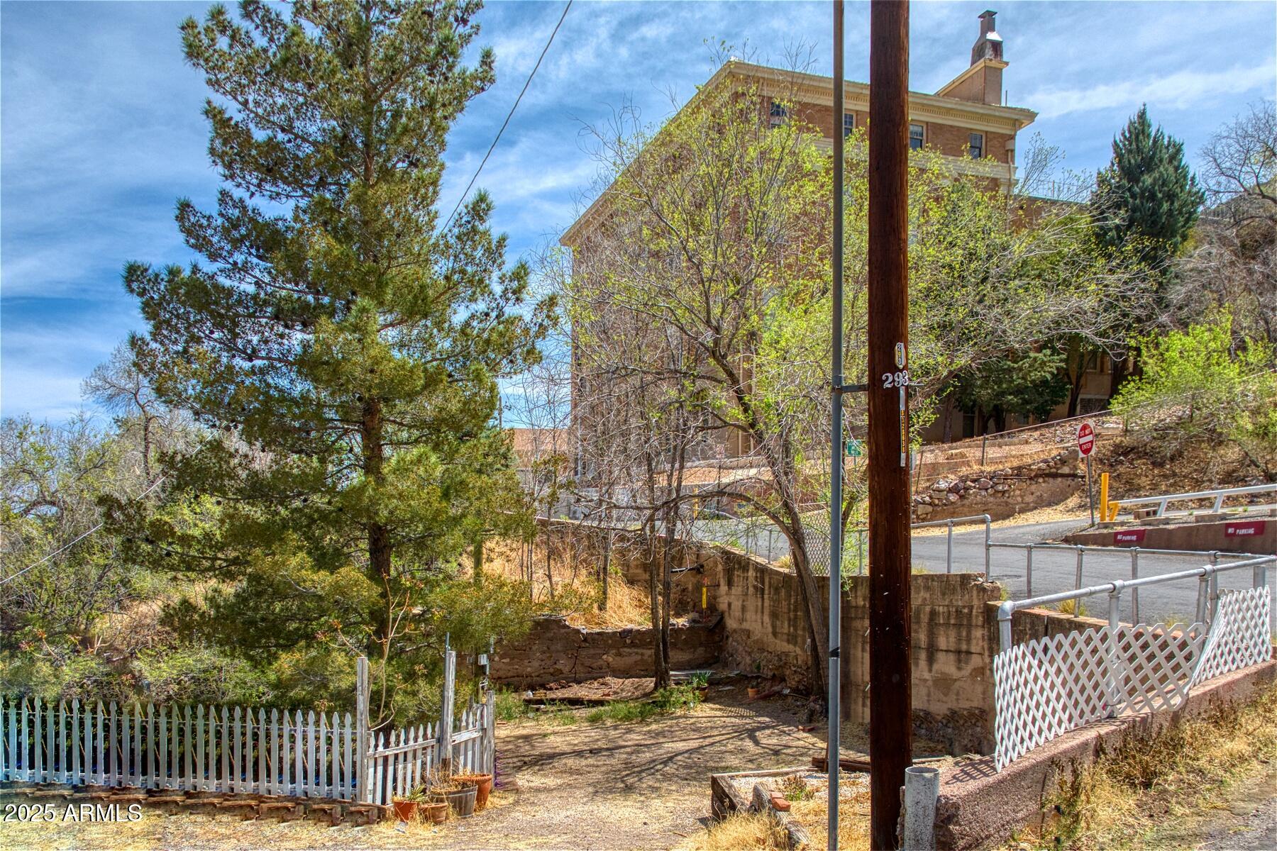 10 Quality Hill Road, Unit 5 Bisbee, AZ 85603 - Photo 3 of 13
