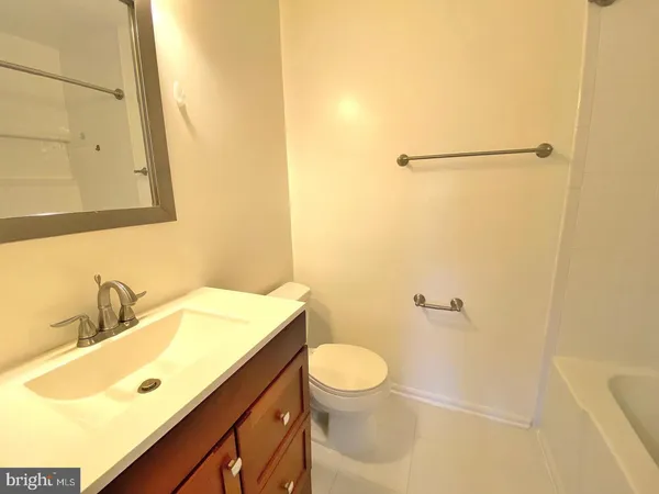 $2,400 | 19121 Cherry Bend Drive, Germantown, MD 20874