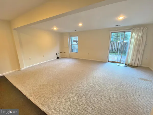 $2,400 | 19121 Cherry Bend Drive, Germantown, MD 20874