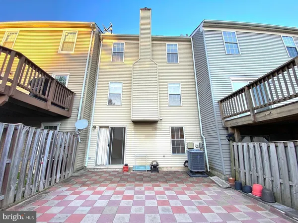 $2,400 | 19121 Cherry Bend Drive, Germantown, MD 20874