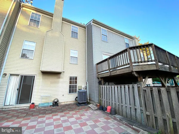 $2,400 | 19121 Cherry Bend Drive, Germantown, MD 20874