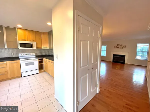 $2,400 | 19121 Cherry Bend Drive, Germantown, MD 20874