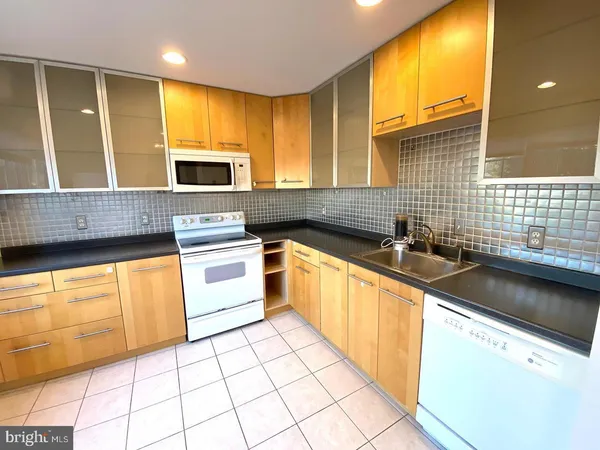 $2,400 | 19121 Cherry Bend Drive, Germantown, MD 20874