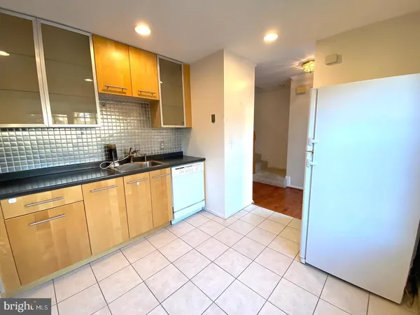 $2,400 | 19121 Cherry Bend Drive, Germantown, MD 20874