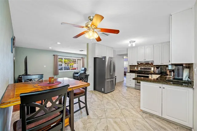 $459,000 | 1900 60th Way North, St. Petersburg, FL 33710