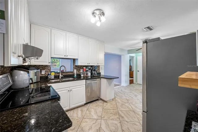 $459,000 | 1900 60th Way North, St. Petersburg, FL 33710