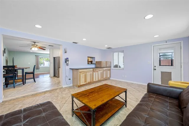 $459,000 | 1900 60th Way North, St. Petersburg, FL 33710