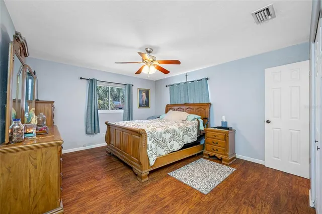 $459,000 | 1900 60th Way North, St. Petersburg, FL 33710