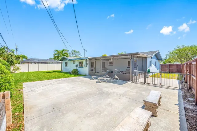 $459,000 | 1900 60th Way North, St. Petersburg, FL 33710