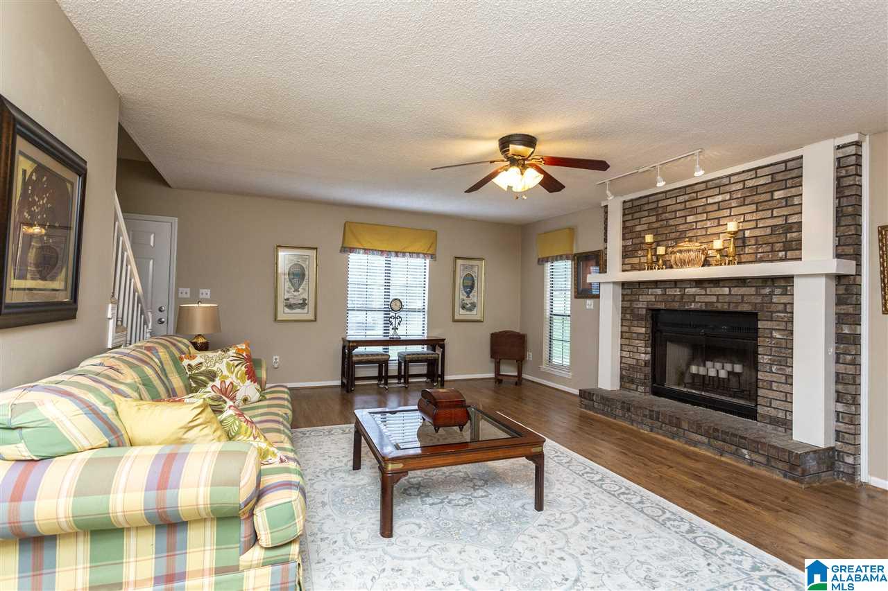 108 Spinnaker Lane Alabaster, AL 35007 - Photo 5 of 37