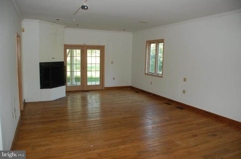 12450 Dulaney Valley Road Phoenix, MD 21131 - Photo 8 of 12 Master Bedroom