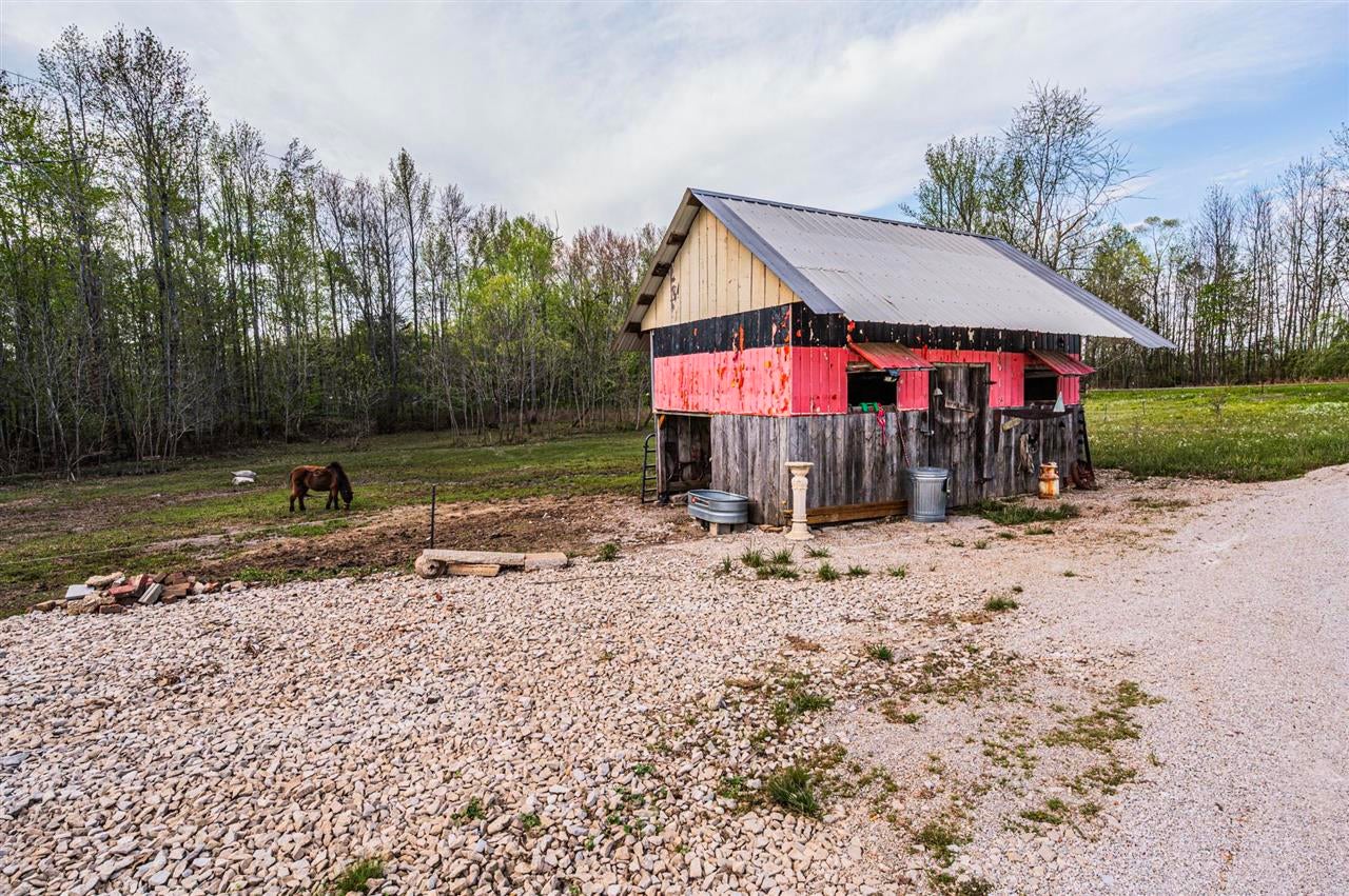 201 M M Johnson Road Smiths Grove, KY 42171 - Photo 24 of 50 Gallery Image 24