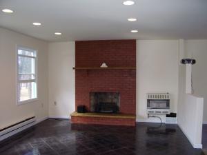 136 Pine Ridge Drive East Bushkill, PA 18324 - Photo 4 of 7 Living Room