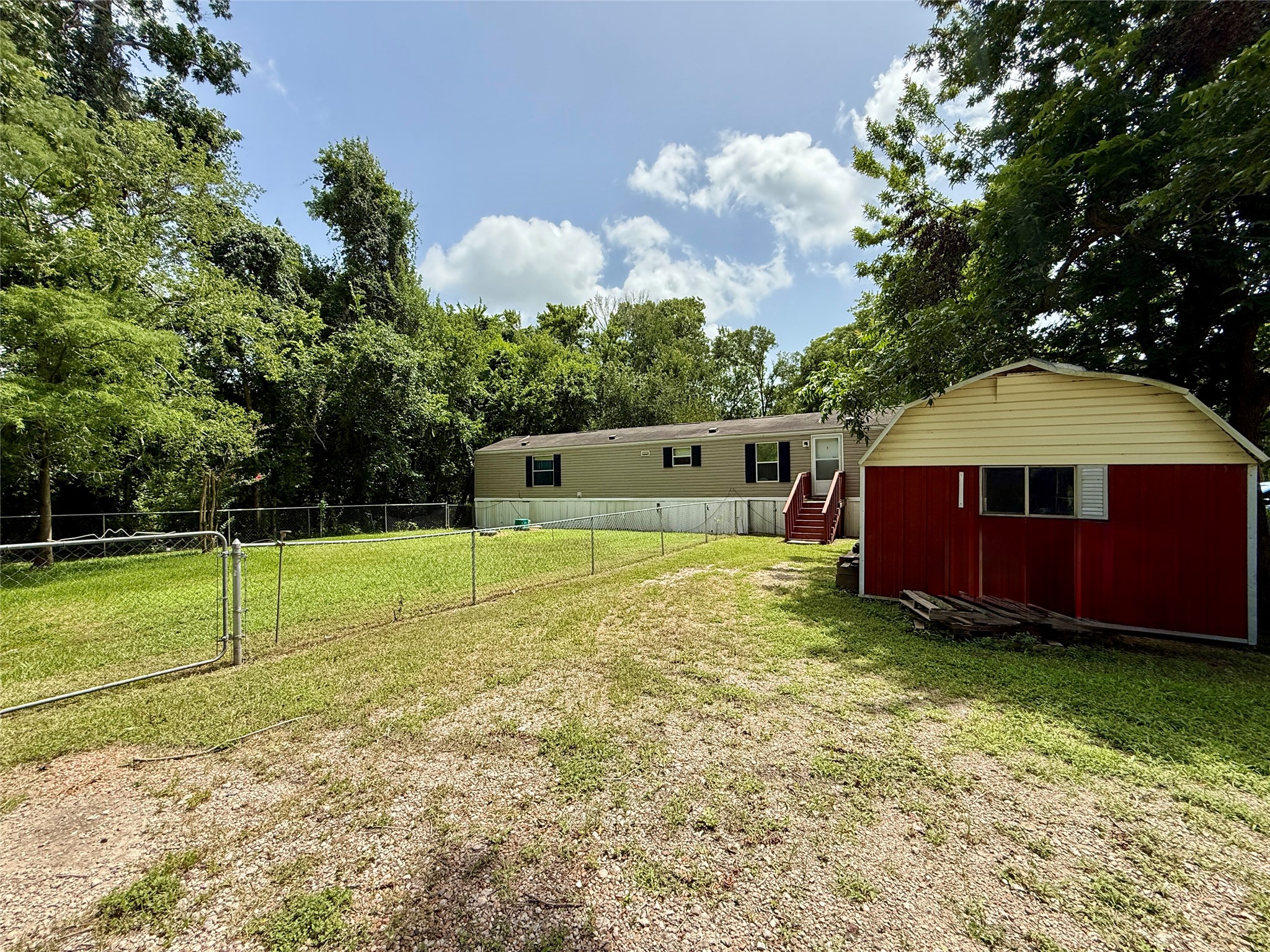 102 Western Way Angleton, TX 77515 - Photo 35 of 40
